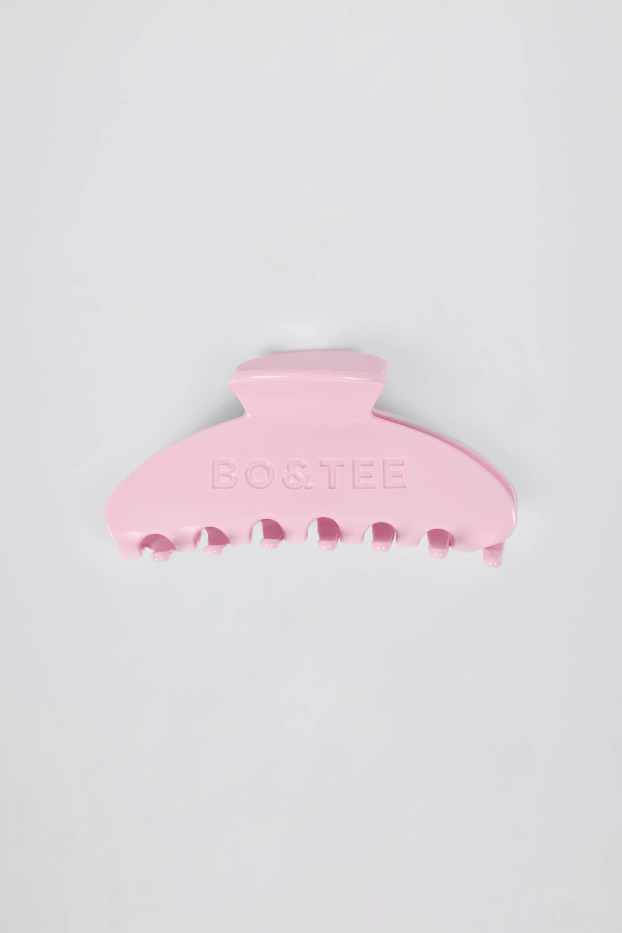 Medium Claw Clip in Baby Pink - Image 5