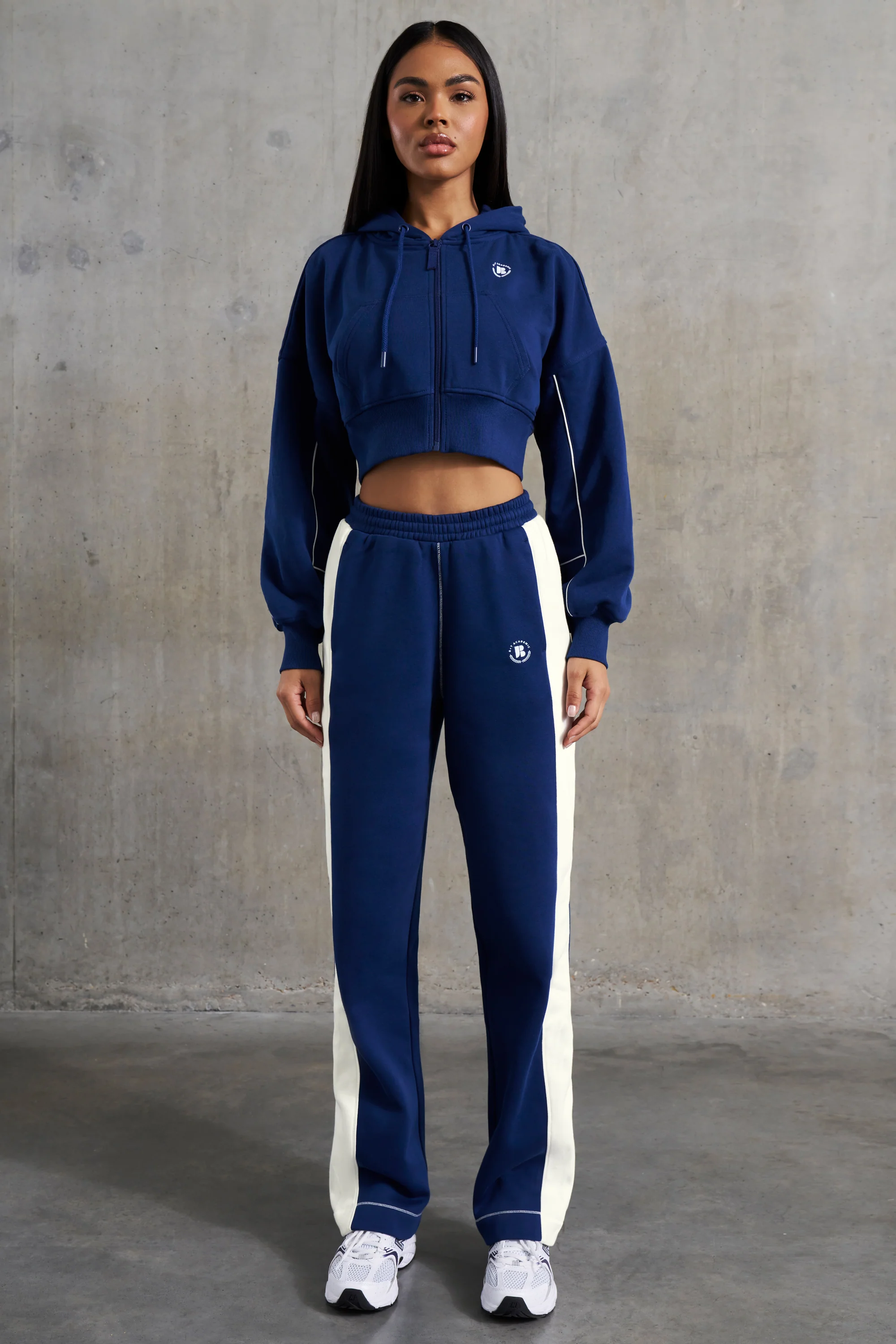 Wide Leg Sweatpants in Navy - Image 6